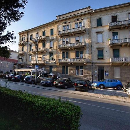 Sophie The Center Of The Old Town Apartment Zadar Luaran gambar