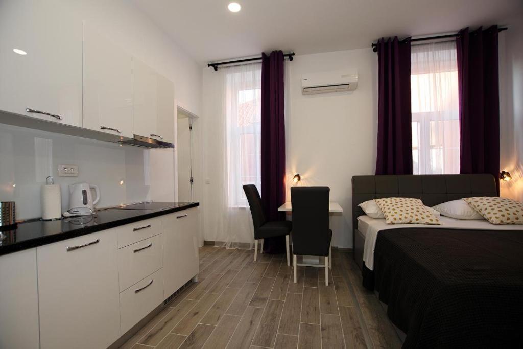 Sophie The Center Of The Old Town Apartment Zadar Luaran gambar