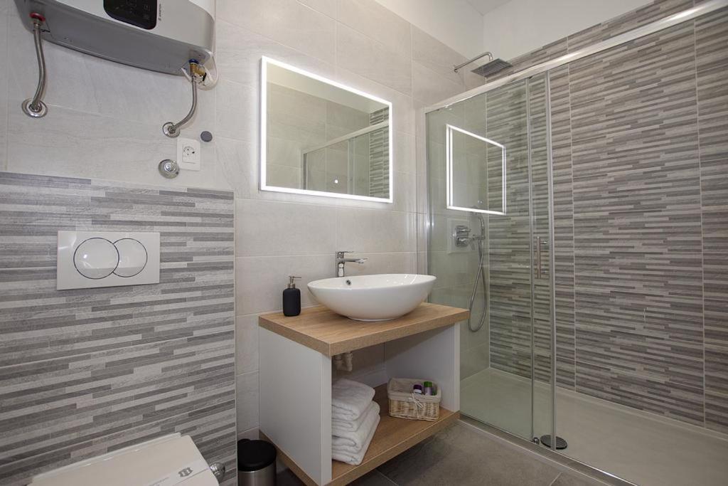 Sophie The Center Of The Old Town Apartment Zadar Luaran gambar